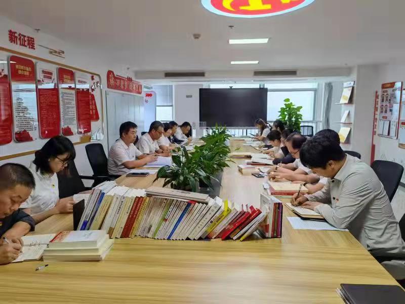機關(guān)第二黨支部開(kāi)展 “學(xué)習先進(jìn)典型，弘揚榜樣精神”主題黨日活動(dòng)