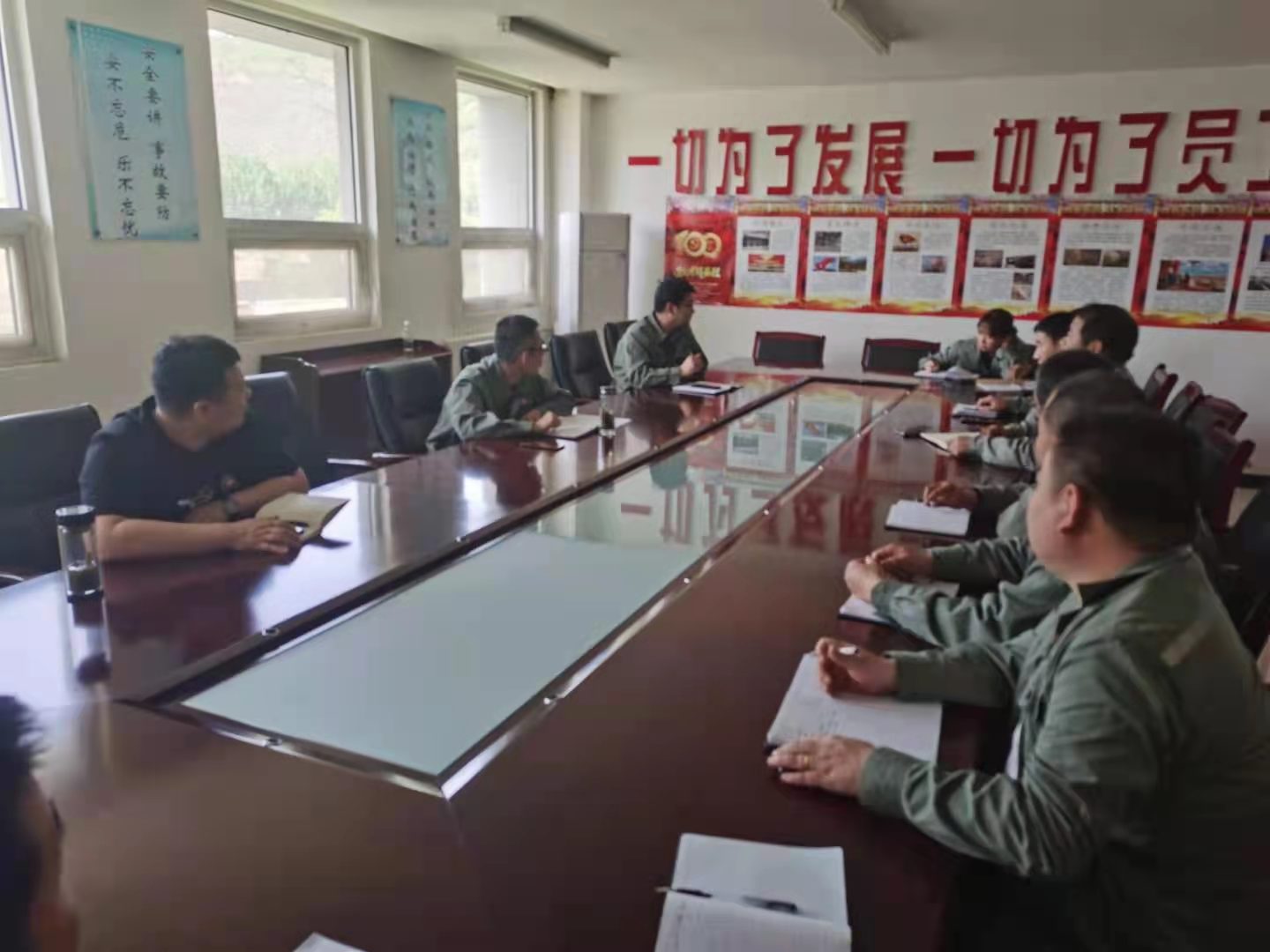 黃陵公司召開(kāi)項目建設攻堅推進(jìn)會(huì )