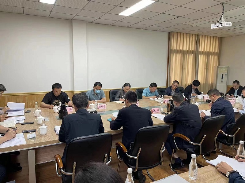生態(tài)水泥公司副總經(jīng)理杜永康一行赴重慶就非煤礦山進(jìn)行調研