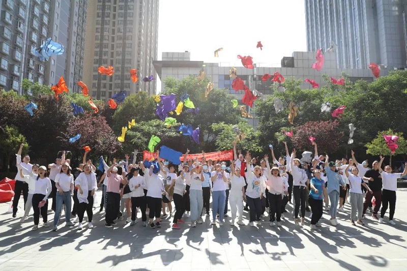 燃起來(lái)！趣味運動(dòng)會(huì )火熱來(lái)襲——生態(tài)水泥公司第一屆“華山杯”職工趣味健身運動(dòng)會(huì )圓滿(mǎn)舉行