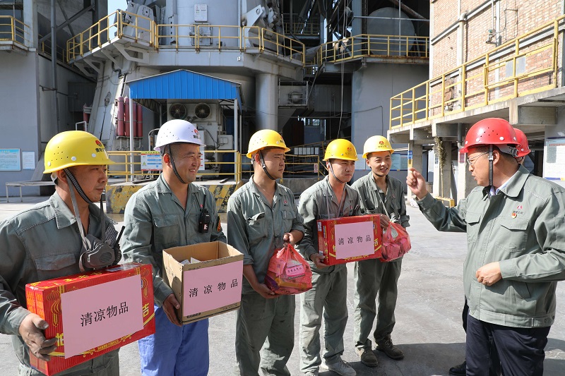 黃陵公司：小企業(yè)的幸?！懊艽a”