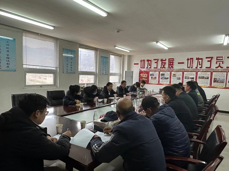 黃陵公司新建職工宿舍樓及食堂項目順利通過(guò)竣工驗收