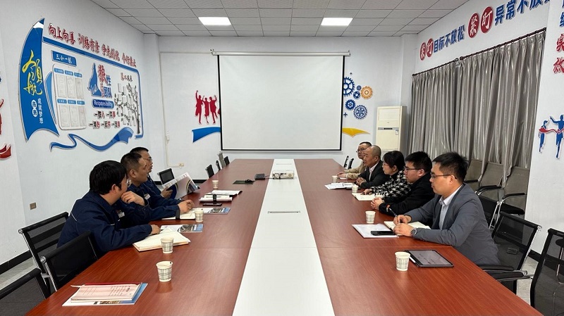 陜西建材科技公司赴陜鋼集團龍鋼公司就“低溫脫硝催化劑研發(fā)項目”展開(kāi)技術(shù)交流