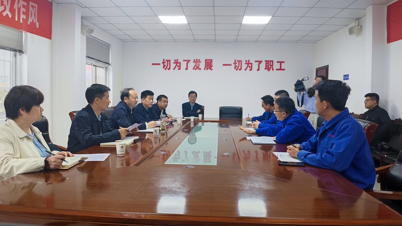 漢中市人大常委會(huì )副主任、勉縣縣委書(shū)記黎建軍到賽柯瑞思公司調研指導工作