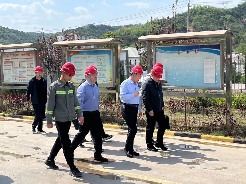省消防救援總隊副總隊長(cháng)張明一行到黃陵公司檢查指導工作