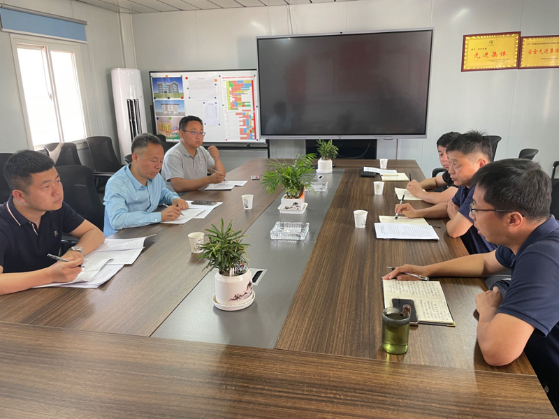 陜西建材科技公司副總經(jīng)理王琦一行到黃陵新材公司調研指導工作