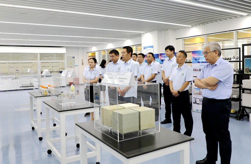 對標共建促提升  深化協(xié)作聚合力——陜西建材科技公司黨委副書(shū)記、總經(jīng)理周紅帶隊赴陜煤技術(shù)研究院、陜鋼集團開(kāi)展對標交流