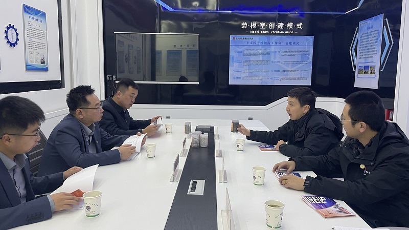 陜西長(cháng)安電力榆林配售電有限公司到神木恒穩公司交流座談