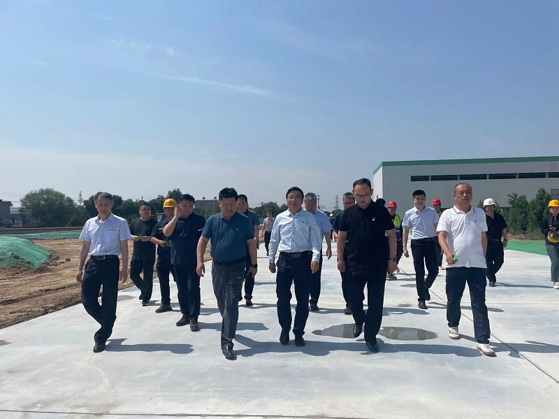 陜西省人民政府辦公廳副主任張玉民一行到龍門(mén)綠碳公司調研指導
